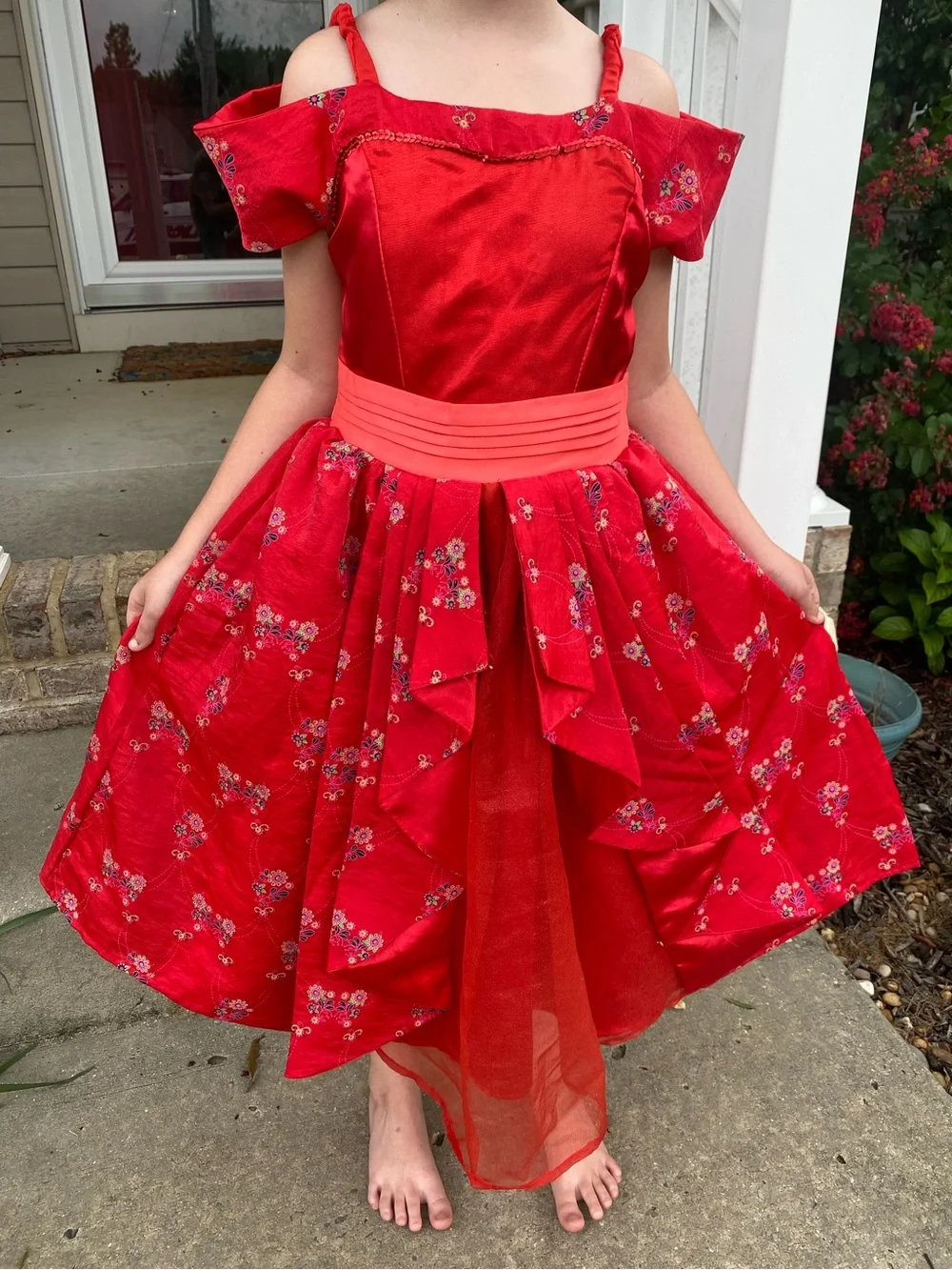DISNEY PARKS Elena Of Avalor Princess Dress Costume RED halloween Girls Medium